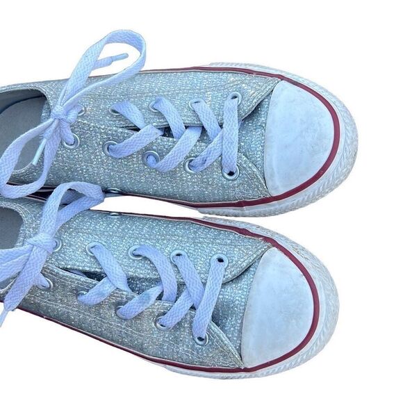 Converse Girls CTAS‎ OX Silver Glitter Sneakers Size 2 - Picture 4 of 7